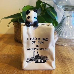 🐼 Vintage Washington D.C. Ceramic Bag Pencil Holder – Panda Souvenir